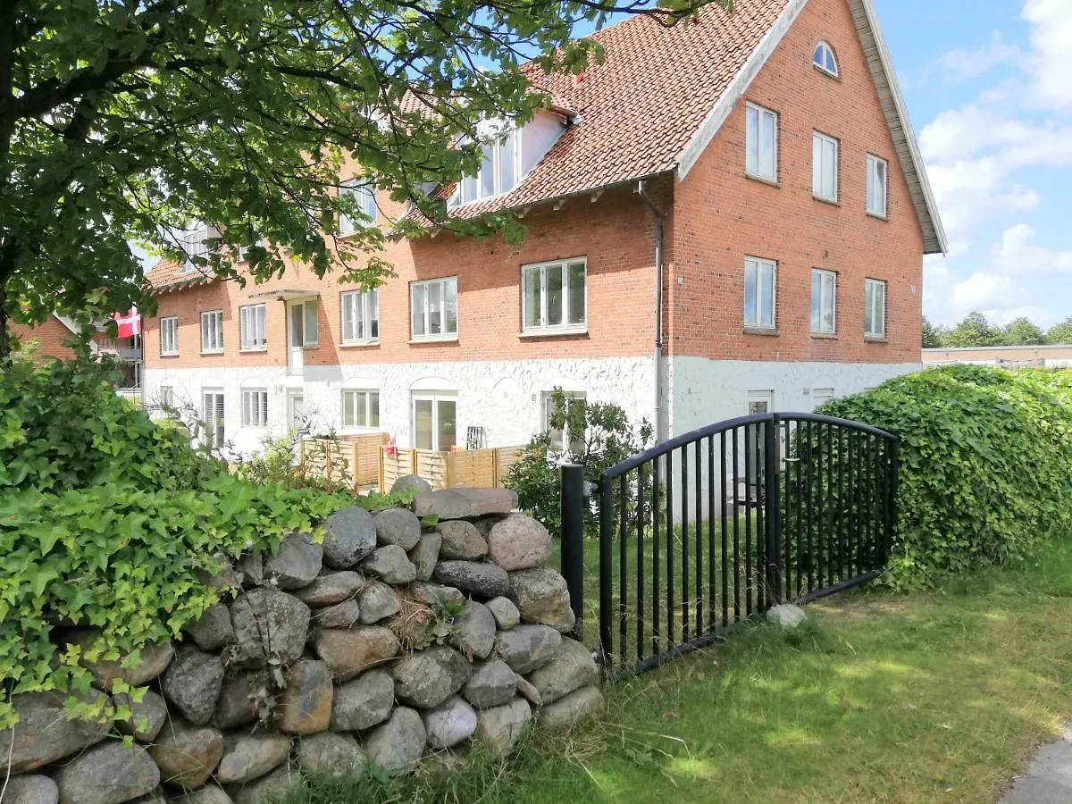 13 Minute Walk To Lego - 50M2 Holiday Apartment Billund  0*,  Danmark